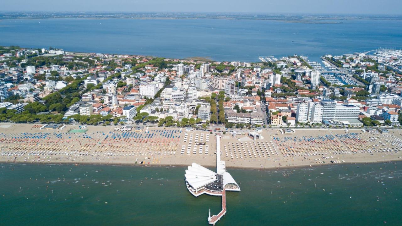 Villaggio Laura Lignano Sabbiadoro Bagian luar foto