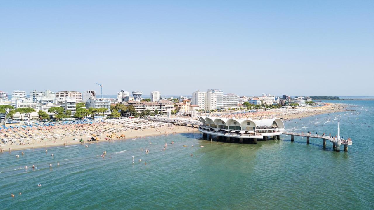 Villaggio Laura Lignano Sabbiadoro Bagian luar foto